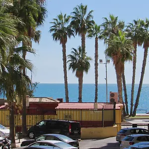 apartamento-en-playa-malagueta-con-vistas-al-mar.hotelsinnerja.org/